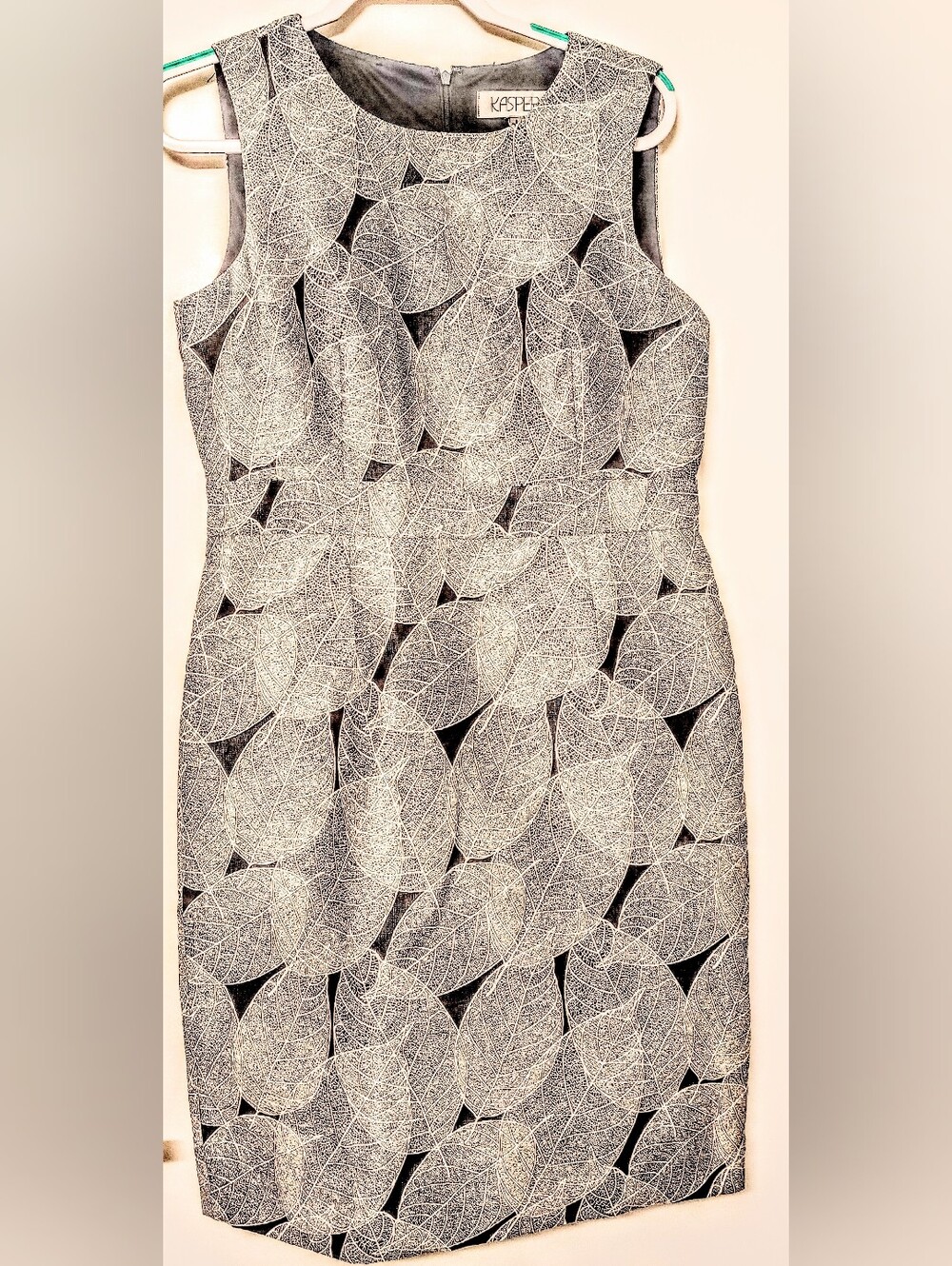 New Sleeveless Black & Grey Leaf Embroidery dress By Kasper, Size 8